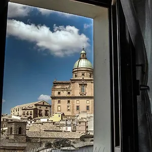 Xenia 2*, Piazza Armerina Italië